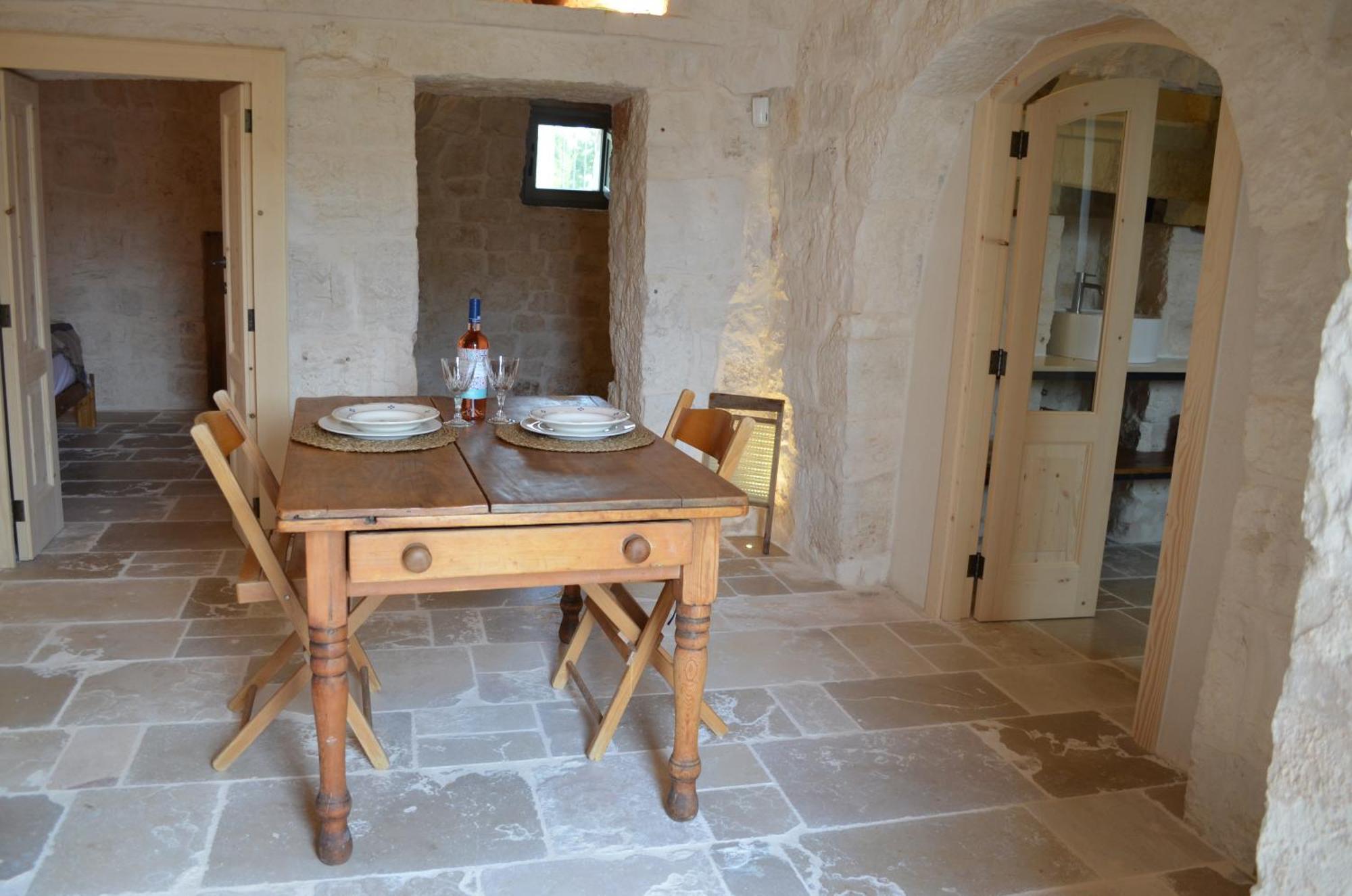 B&B Fuga Al Trullo Ostuni Exterior photo
