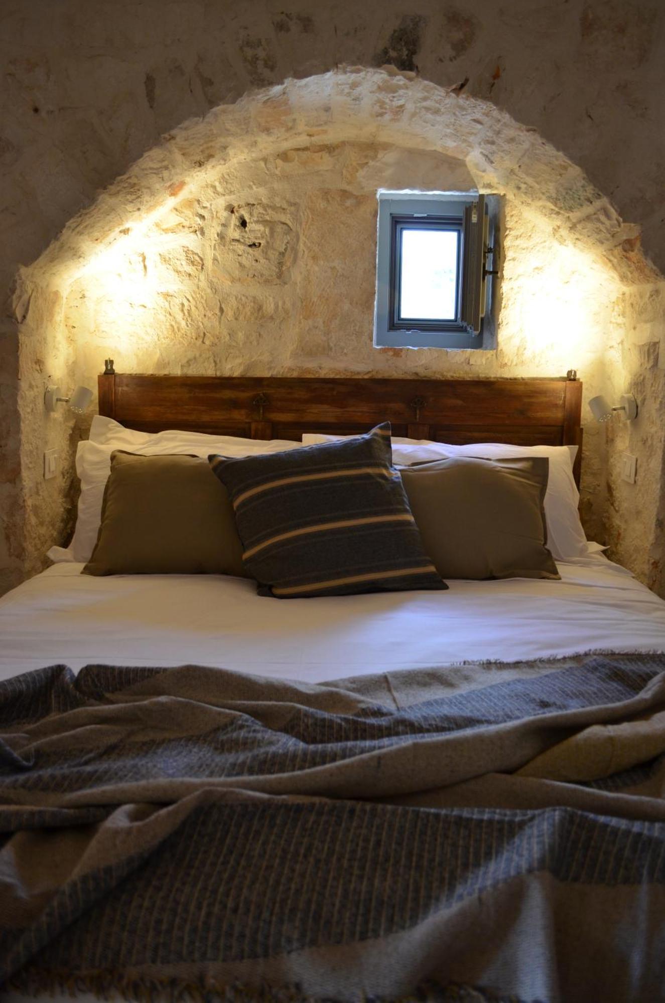 B&B Fuga Al Trullo Ostuni Exterior photo