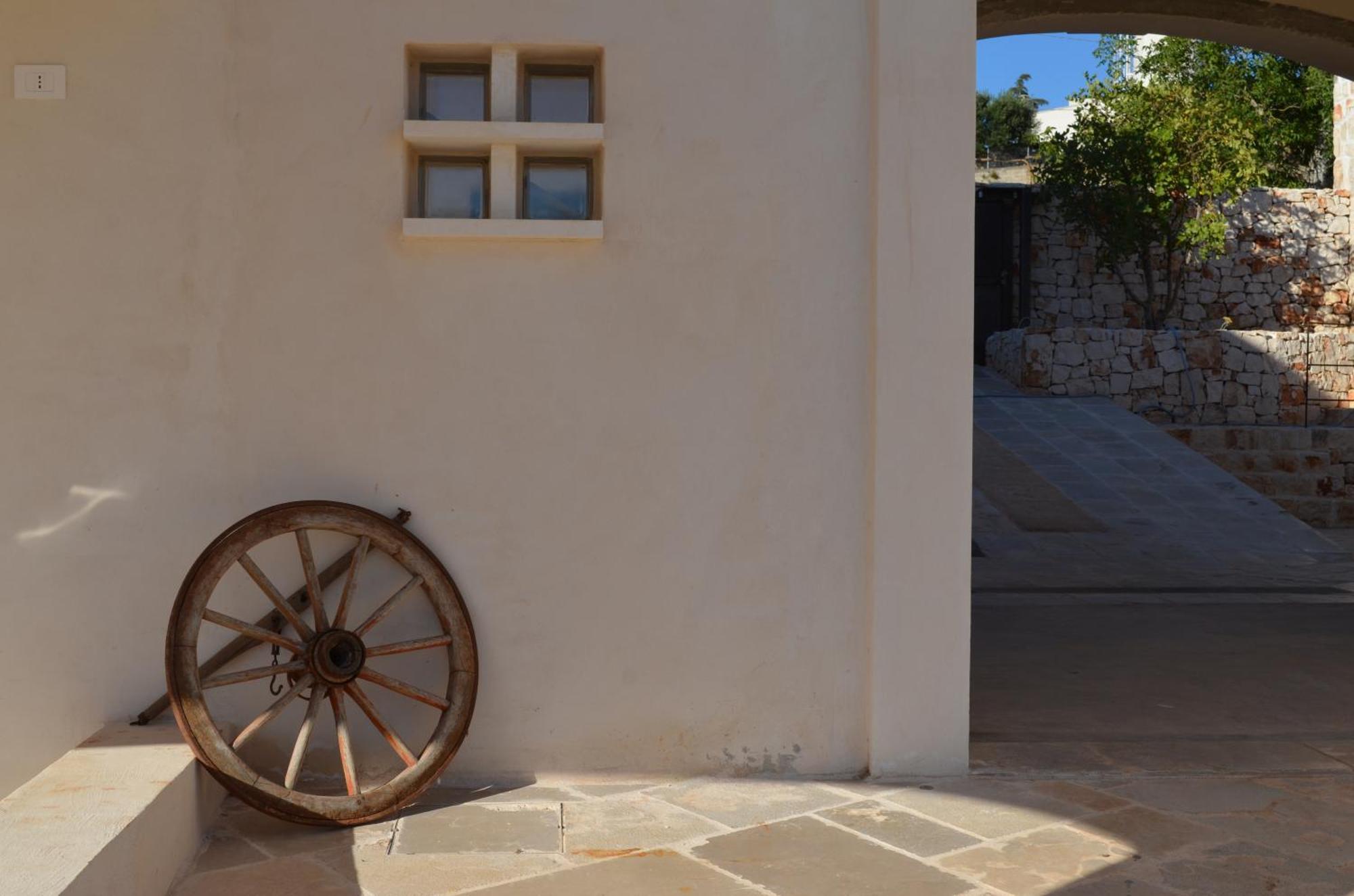 B&B Fuga Al Trullo Ostuni Exterior photo